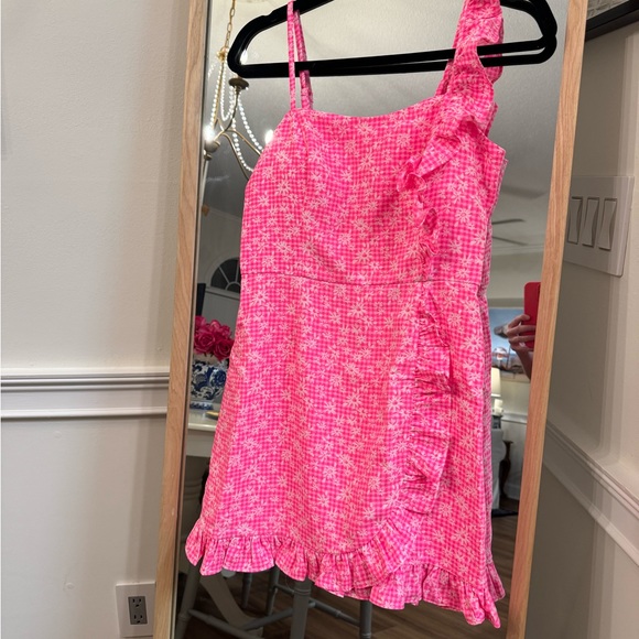 Adorable Lilly Pulitzer Romper - Picture 2 of 4